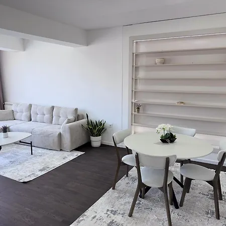 Soft Center - River View * Скопье