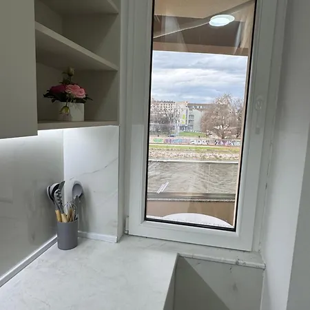 Apartment Soft Center - River View - Free Parking *