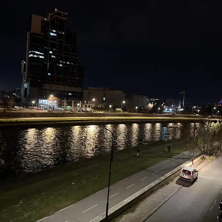 Apartman Soft Center - River View - Free Parking Szkopje