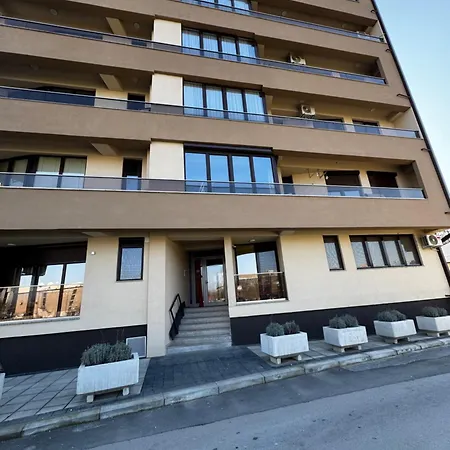 Apartment Soft Center - River View - Free Parking Skopje