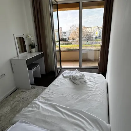 Apartment Soft Center - River View - Free Parking Skopje
