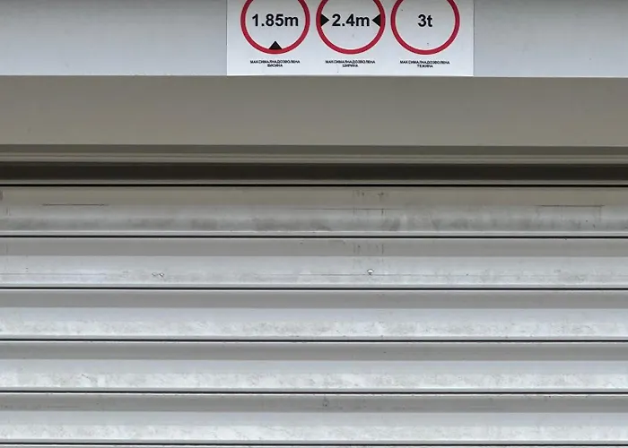 Soft Center - River View * Скопье