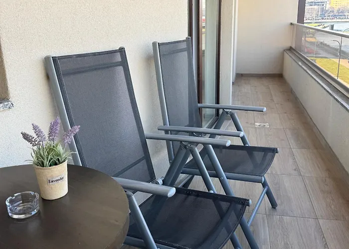 Soft Center - River View Апартаменты